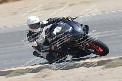 media/Sep-20-2025-Race Pace (Sat) [[d4e1b33f4d]]/Verified/Turn 10 Inside (1125am)/